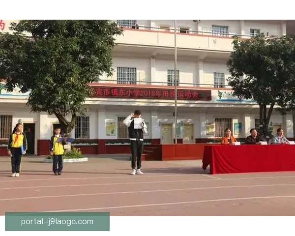 佩德里对阵英格兰亚洲杯赛场个人能力全面绽放解析关键表现与战术价值 佩德里对阵英格兰亚洲杯赛场个人能力全面绽放解析关键表现与战术价值